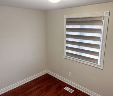 For Lease - 60 Trott Square, Toronto, Ontario - Photo 5