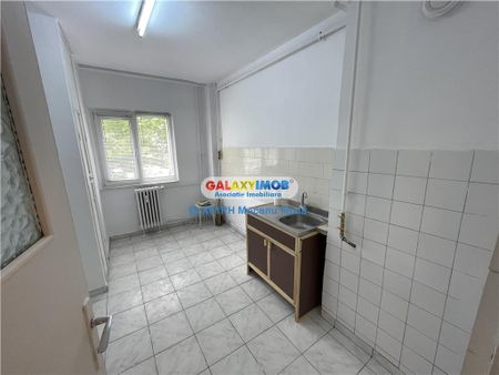 Inchirere apartament 4 camere, nemobilat, Paltinis, Ploiesti - Fotografie 2