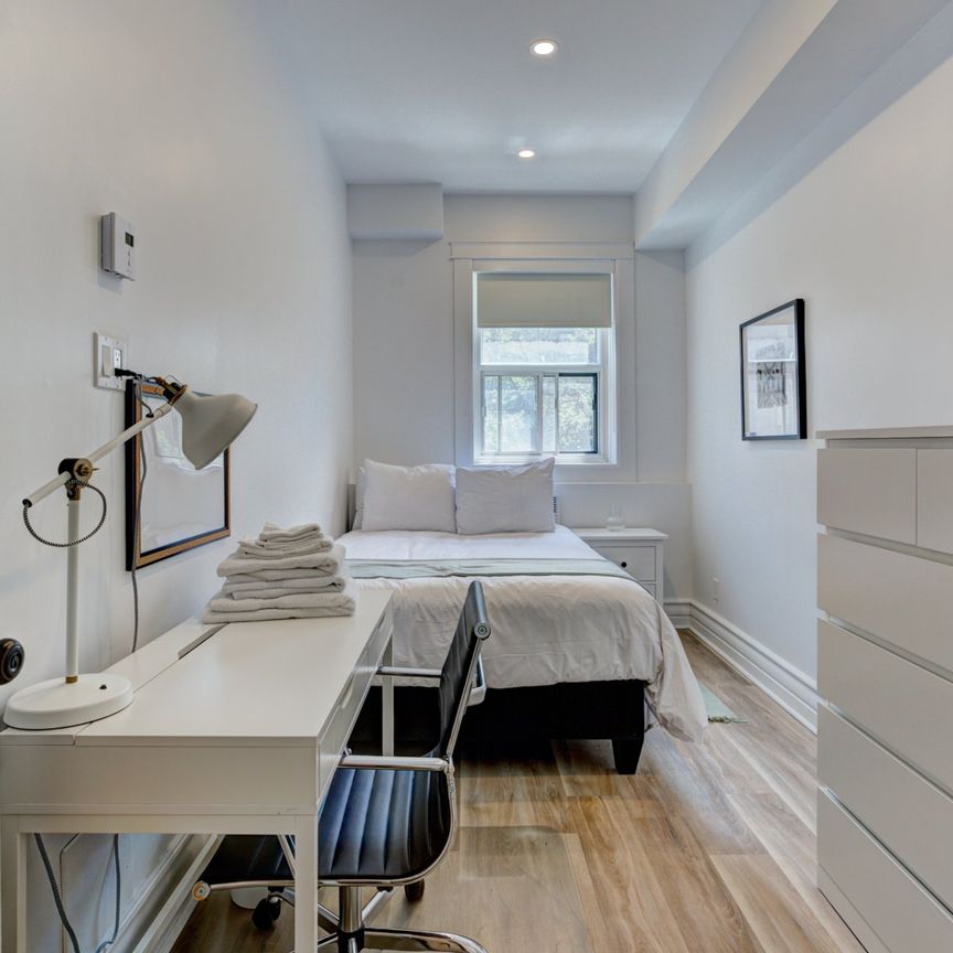 2075 Av. Lincoln, Montréal (Ville-Marie), QC H3H - Photo 1