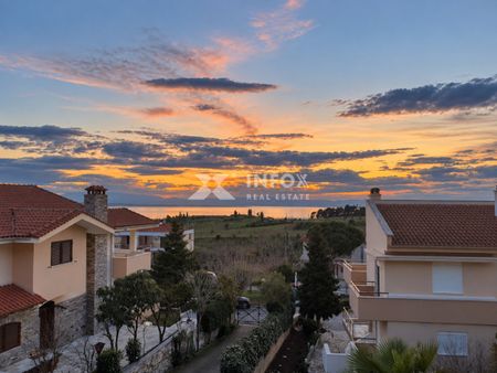 Μεζονέτα 160 τ.μ. προς ενοικίαση – Πανόραμα, Οικισμός Μακεδονία - Photo 3