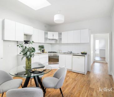 Versatile Victorian Elegance - 6 month lease - Photo 4