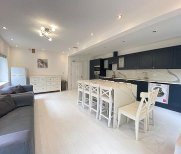 Double room - 3.8m x 2.7m - £750pcm, deposit £750 in shared house :... - Photo 5