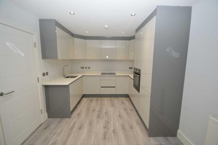 2 bedroom apartment to rent - Photo 2