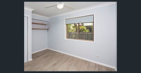 RENOVATED BRICK HOME IN 'THE AVENUES' - Photo 3