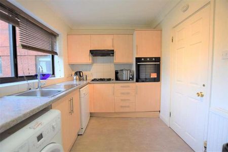 Spencer Close, Finchley, N3 - Photo 4