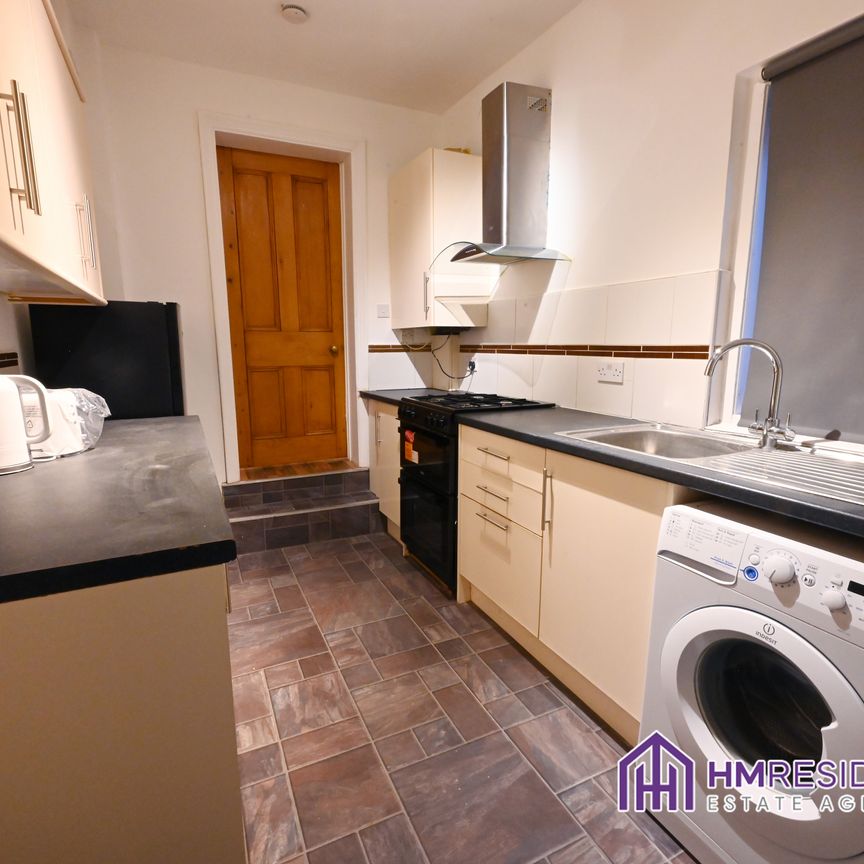 2 bedroom Ground Floor Flat for rent on Helmsley Road, Sandyford, Newcastle Upon Tyne, NE2 1RD - Photo 1
