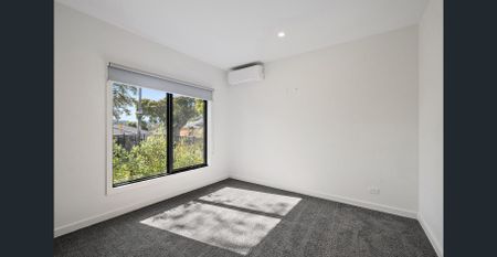 MOVE RIGHT IN – ONLY 12 MONTHS YOUNG! - Photo 3