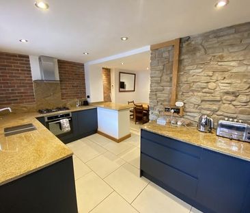 3 bedroom terraced house to rent - Photo 6