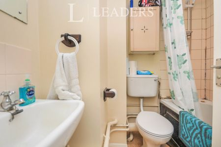 1 bedroom apartment to rent Armoury Road, London, SE8 - Photo 3