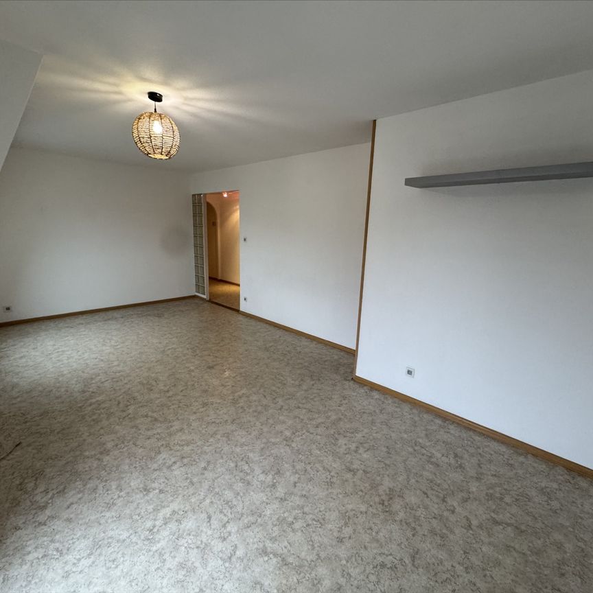 Location Appartement 3 pièces 70m² - Photo 1