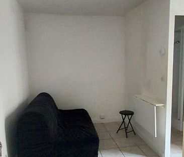 Appartement 12.89 m² - 1 pièce - Versailles (78000) - Photo 2