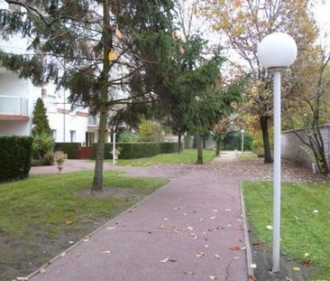 Location Appartement 2 pièces 51m² ORLEANS 45100 - Photo 4