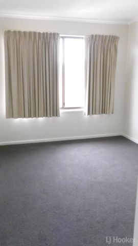 6/14 Hakea Street, Queanbeyan NSW 2620 - Townhouse For Rent | Domain - Photo 2