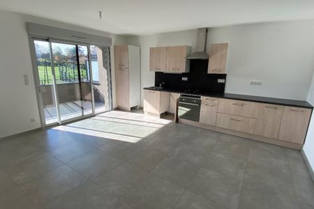 Location - T3 de 60m2 VIVIERS-DU-LAC - Photo 3