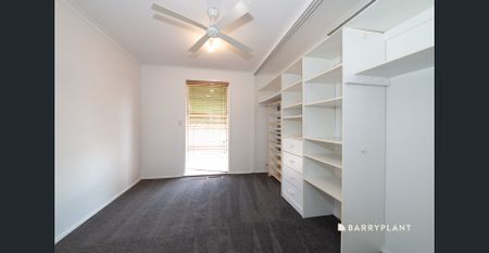 Peaceful & Practical Living at 11 Genoa Court - Photo 3