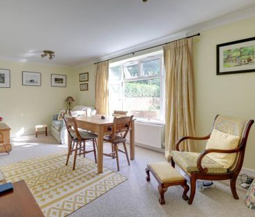 2 bedroom end of terrace house to rent - Photo 1