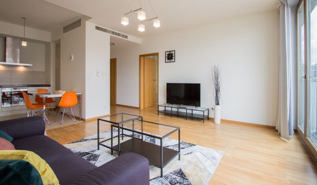 angel plaza - Фото 1