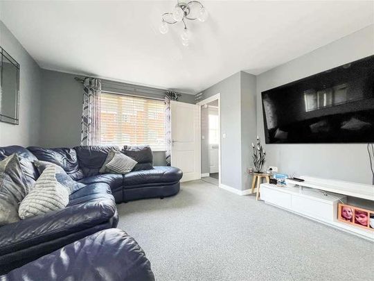 Sothcott Road, Portsmouth, PO6 - Photo 1