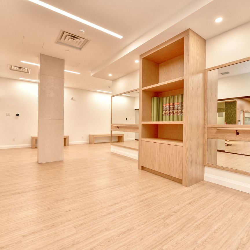 For Lease - 3250 Carding Hill Trail Unit# 232, Oakville, Ontario - Photo 1