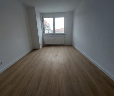 Neu renovierte 2 RWG mit Lift, Bad mit Dusche zu vermieten! - Photo 3