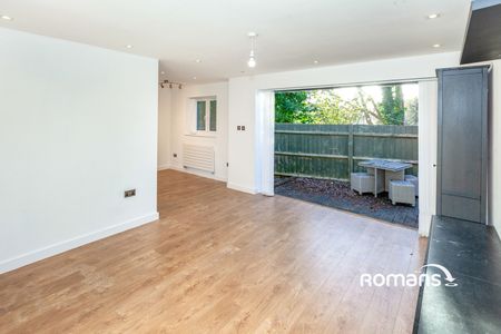 3 bedroom bungalow to rent - Photo 2