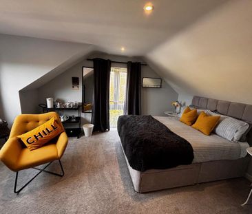 4 bedroom detached house to rent - Photo 2