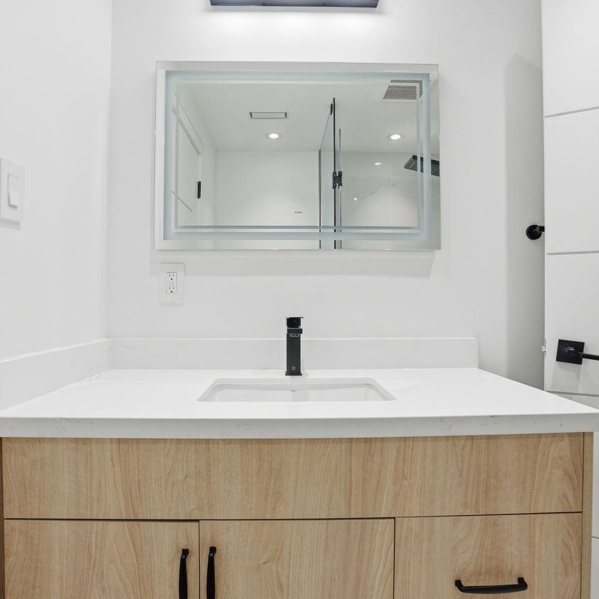 For Lease - 10A Benson Avenue, Mississauga, Ontario - Photo 1