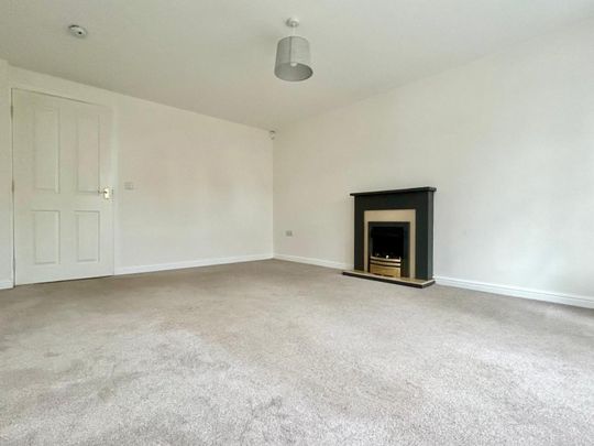 2 bedroom Flat To Let - Photo 1