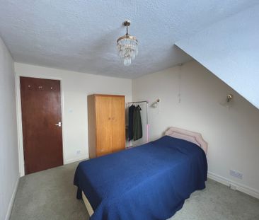 Park Mead, Taunton, Monkton Heathfield - Photo 4