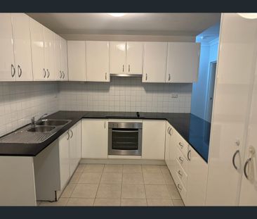 1/16 Oxford Street, Blacktown, NSW 2148 - Photo 3