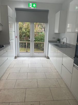 Room in a Shared House, Nicolas Road, M21 - Photo 1