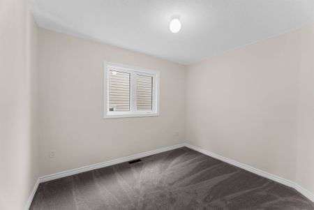 For Lease - 17 Jeanne Pynn Avenue, Georgina, Ontario - Photo 5