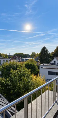 Lichtdurchflutete Maisonette in Ruhelage mit Klimaanlage, Terrasse & Grünblick - Photo 1