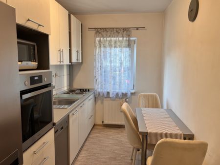 Garsoniera spațioasă 40mp anl Reșița - Fotografie 4