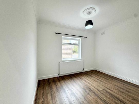 3 bedroom bungalow to rent - Photo 1