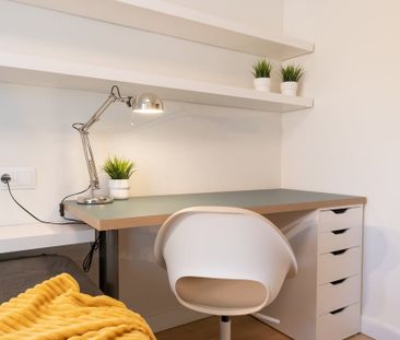 Avenida del Cardenal Herrera Oria, Madrid, Community of Madrid 28034 - Photo 2