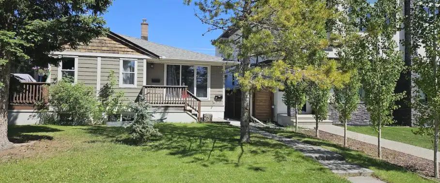 Very Large 2-Bedroom Legal Basement Suite - Great Location! | 3308 38 Street Southwest, Calgary - Photo 1