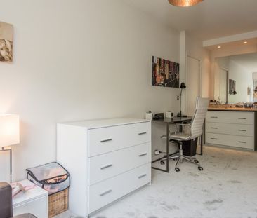 Appartement • La Plaine des Sablons - Photo 5