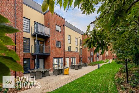 Lionheart Court Sewardstone Road, Waltham Abbey, EN9 - Photo 4