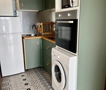 À LOUER Studio F1 meublé, moderne et climatisé à La Redoute - Photo 3