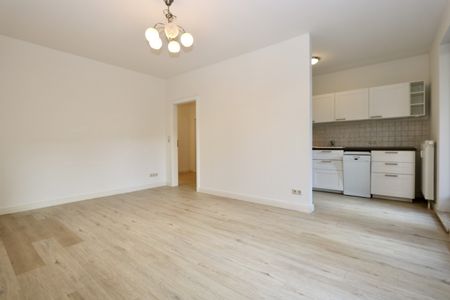 2-Raumwohnung, 1. OG mit ca. 60m² & Balkon in der östlichen Altstadt! - Photo 5