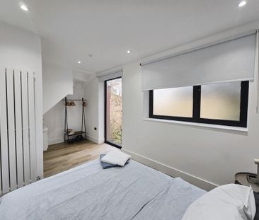 3 bedroom apartment to rent - Photo 6