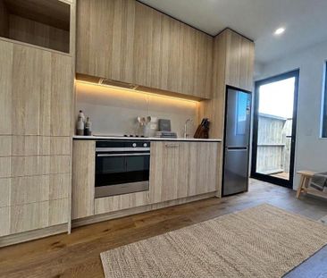 2 Bedrooms on Hadlow Terrace - Photo 3