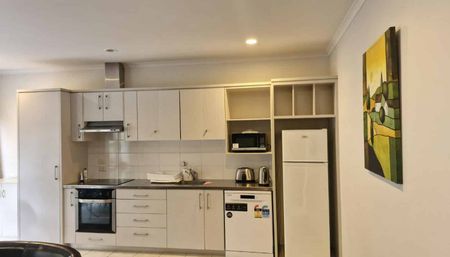 Fully Furnished and Close to Hospital - Photo 4