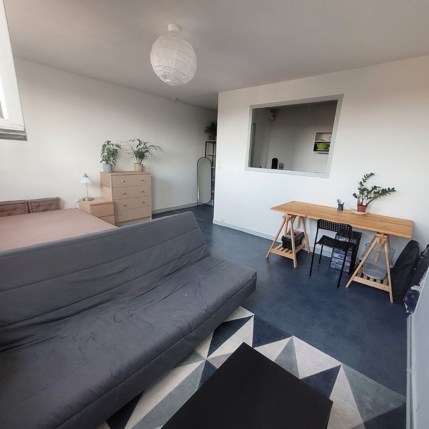 Location Appartement 1 pièce 31m² ROUBAIX 59100 - Photo 1