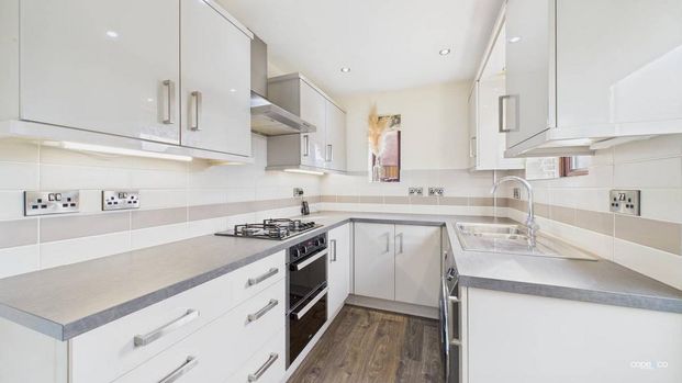 2 bedroom semi-detached house to rent - Photo 1
