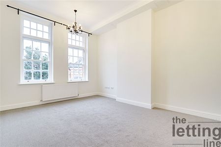 Penrose House, Newsholme Drive, Winchmore Hill, London, N21 1TW - Photo 3