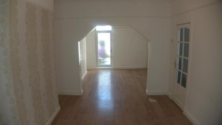 2 bedroom terraced house to rent - Photo 2