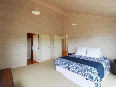 Lockwood on Castleview - Holiday Rental Accommodation - Photo 3