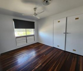 Handy Location – Close to Everything - Photo 3